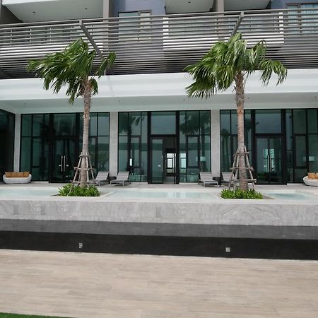 Aeras - The Ultimate Beachfront Experience Jomtien Beach Eksteriør billede