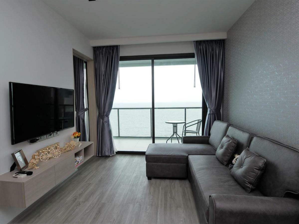 Aeras - The Ultimate Beachfront Experience Jomtien Beach Eksteriør billede